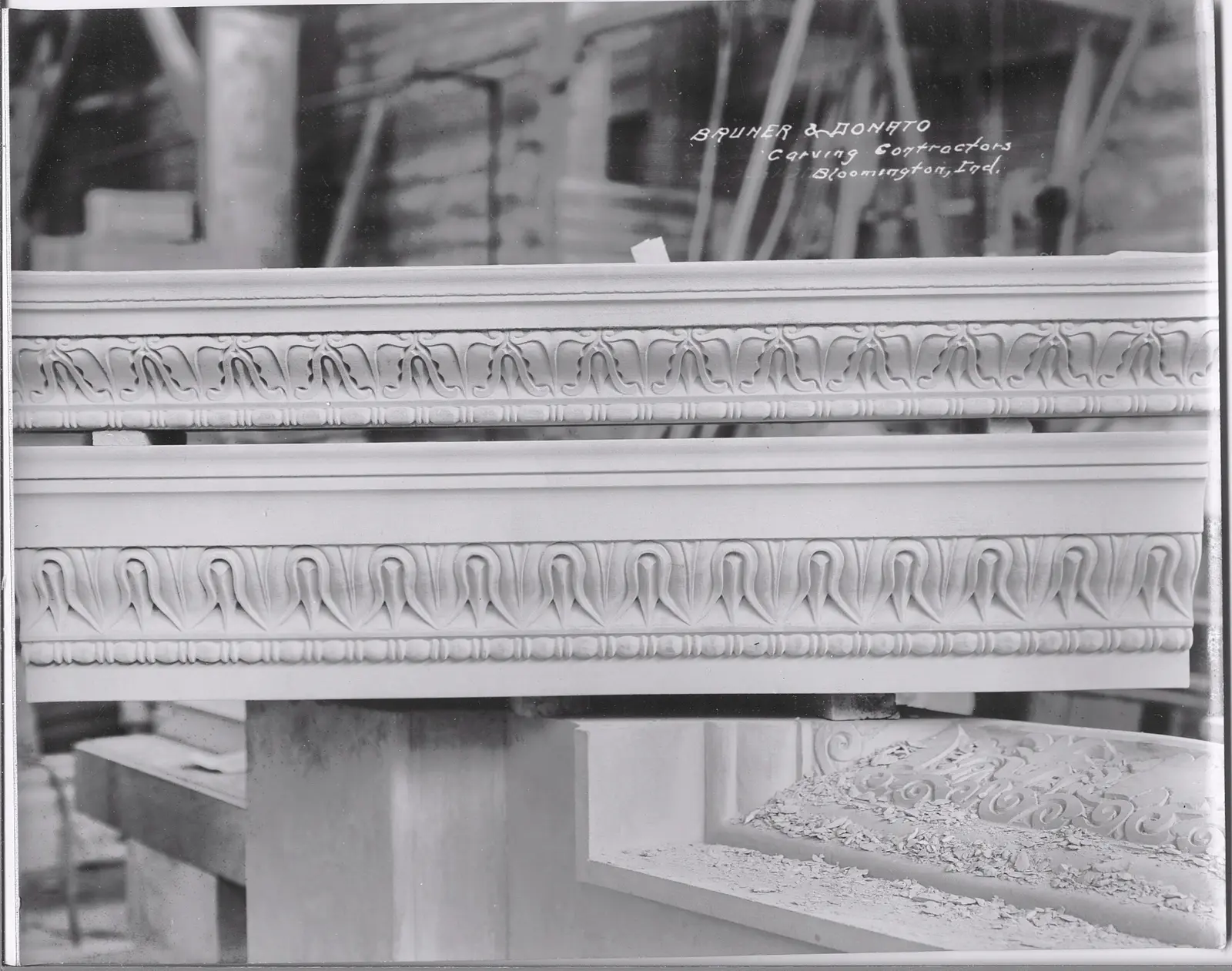 Carved molding courses